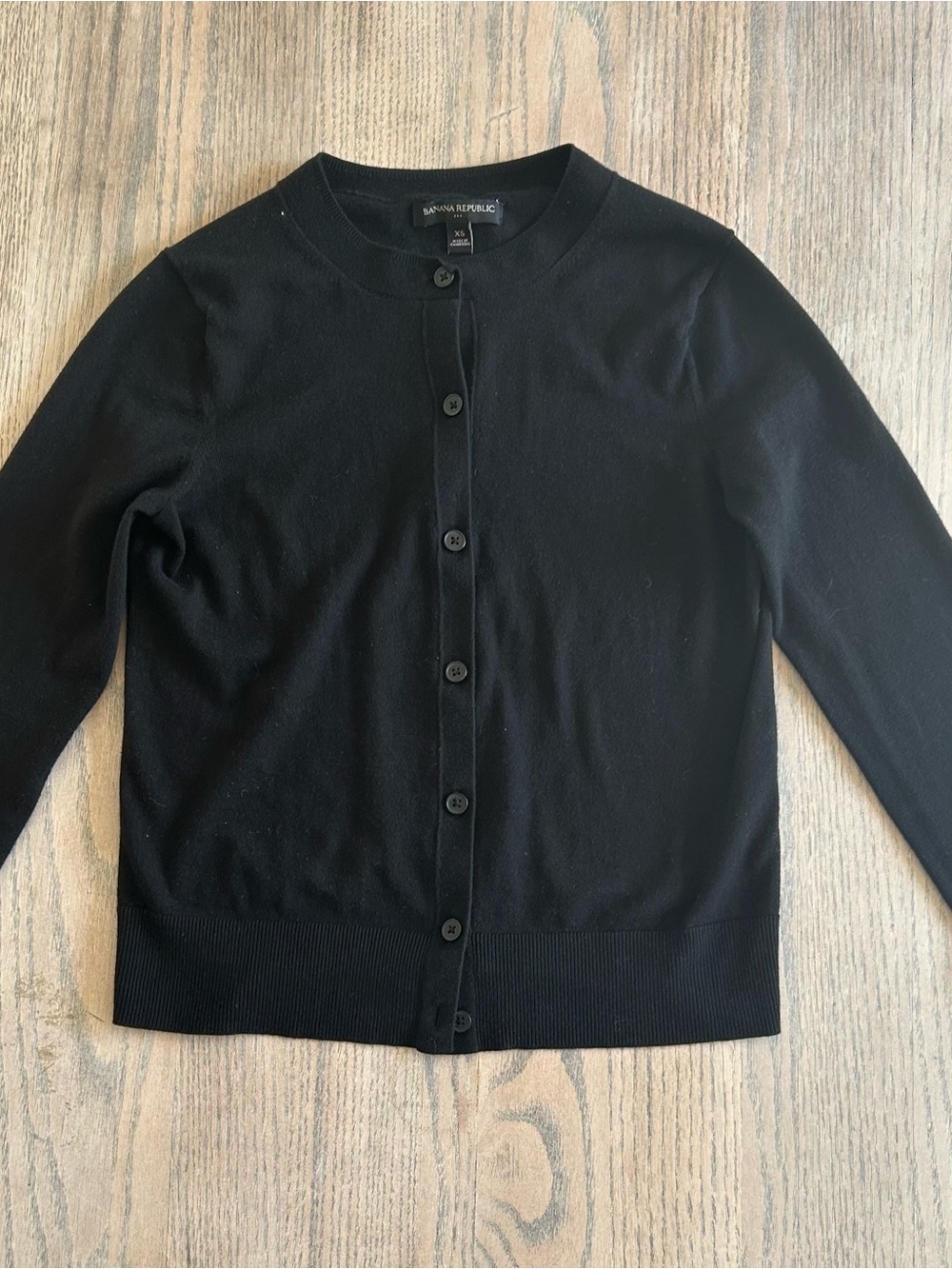 Banana Republic Black Crewneck Button-Up Cardigan